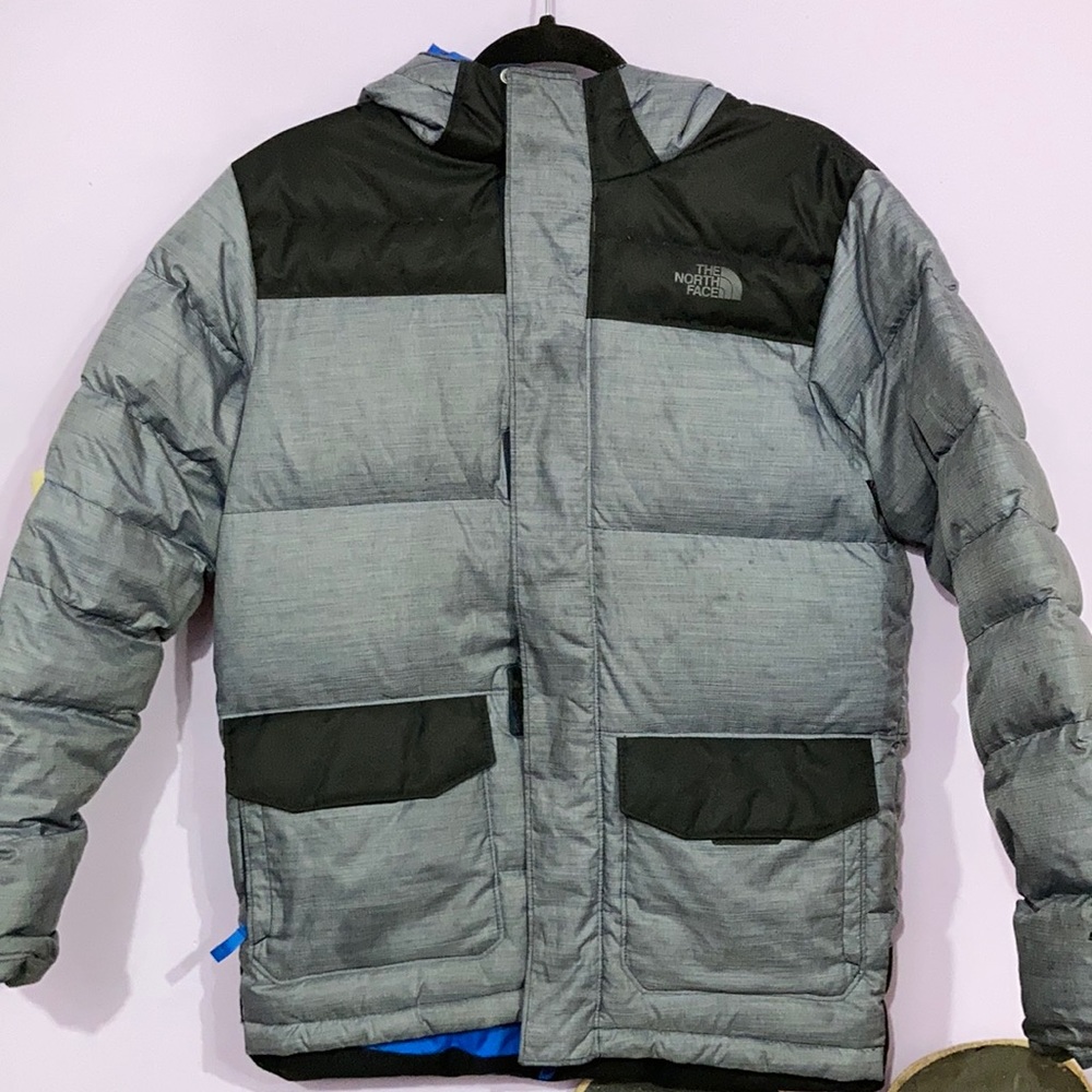 Boys XL the North Face winter puffer coat - grey / blue